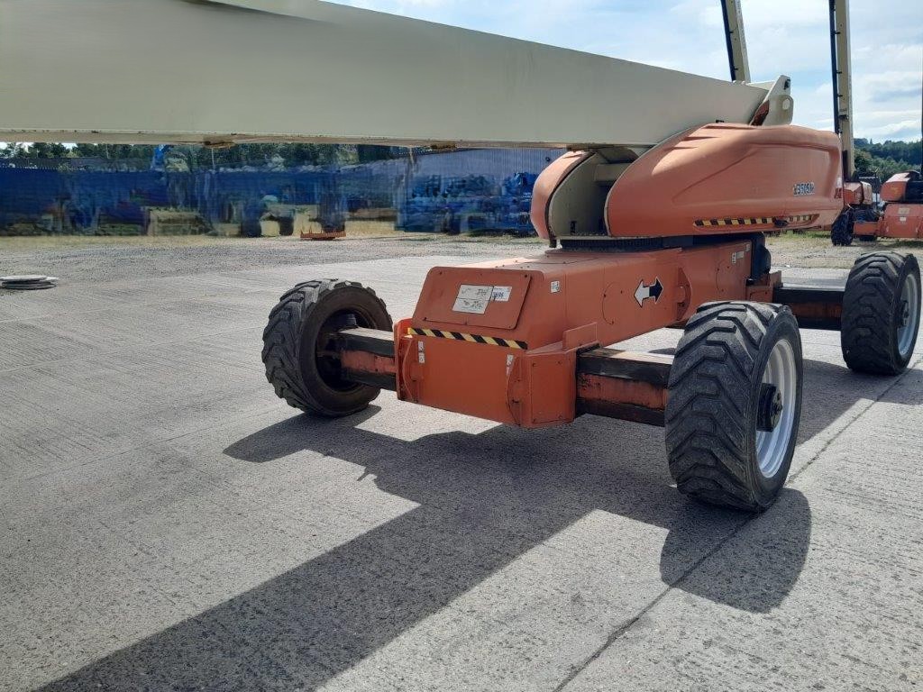 Sold - Articulated Boom Lift - View 2